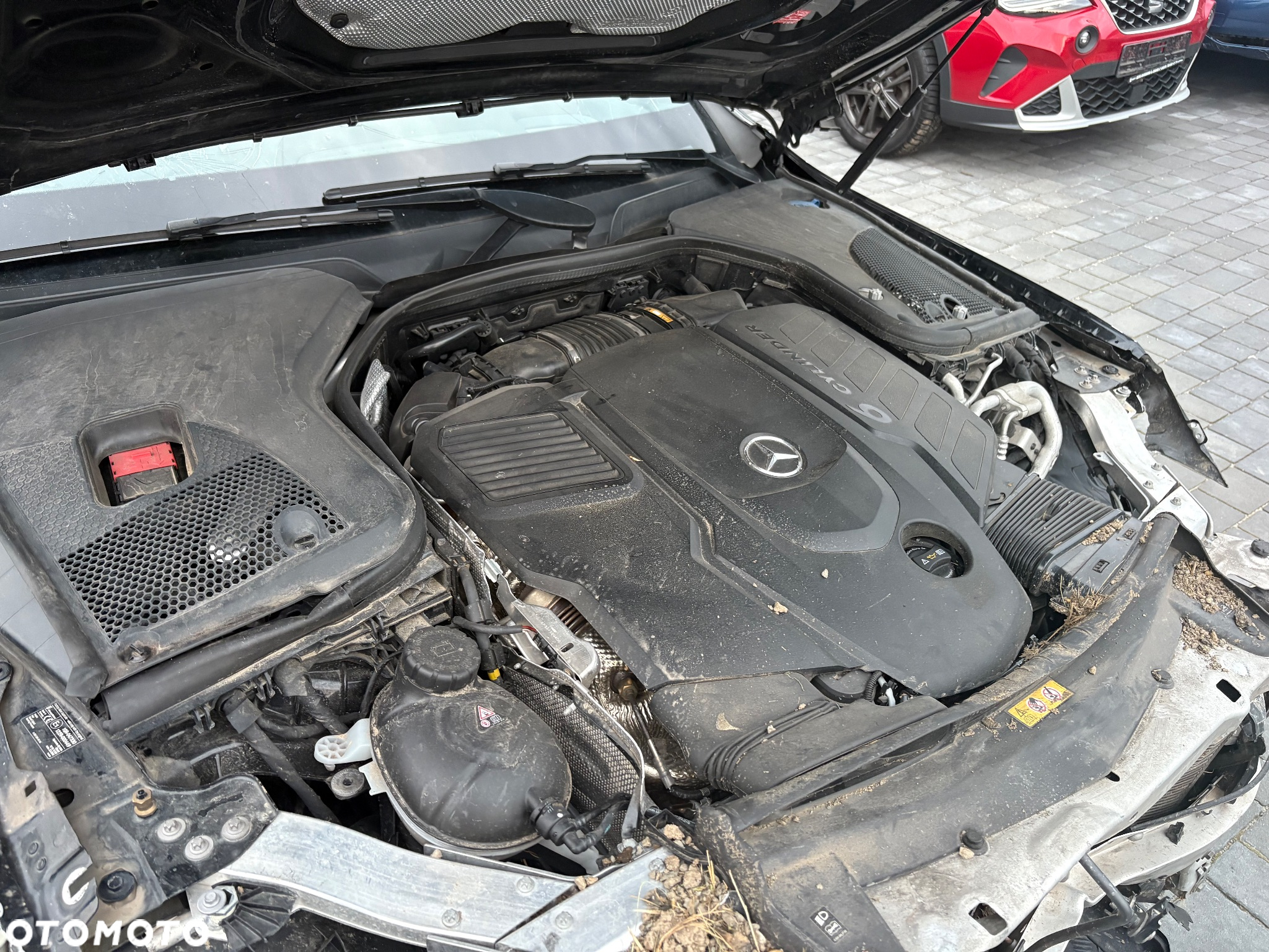 Mercedes-Benz Klasa E 400 d 4Matic T 9G-TRONIC Avantgarde - 33