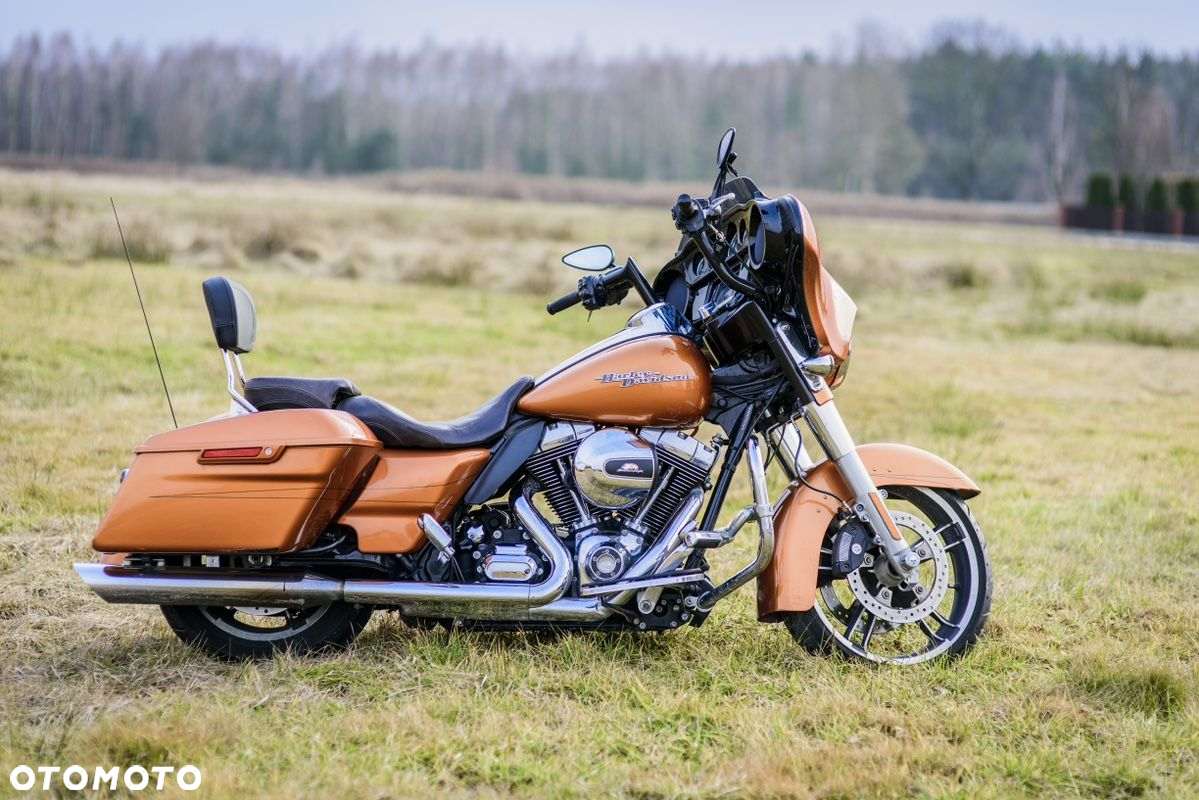 Harley-Davidson FLHXS Special - 21