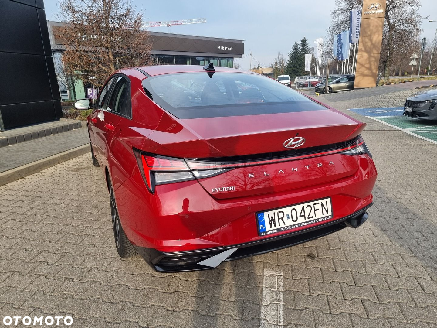 Hyundai Elantra 1.6 Smart - 16