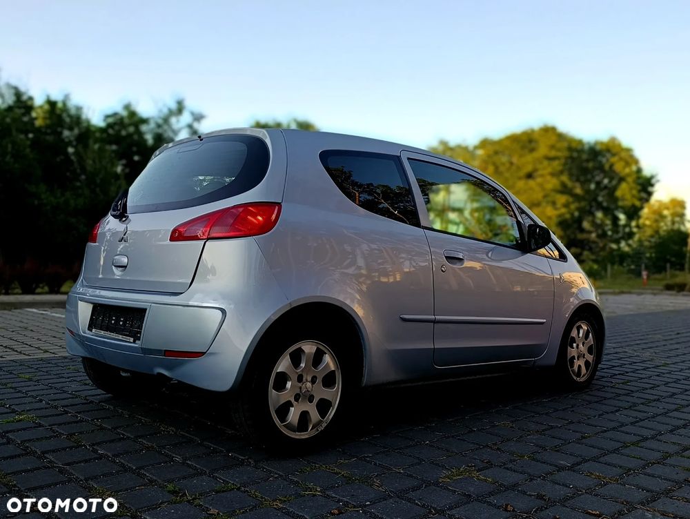 Mitsubishi Colt - 6