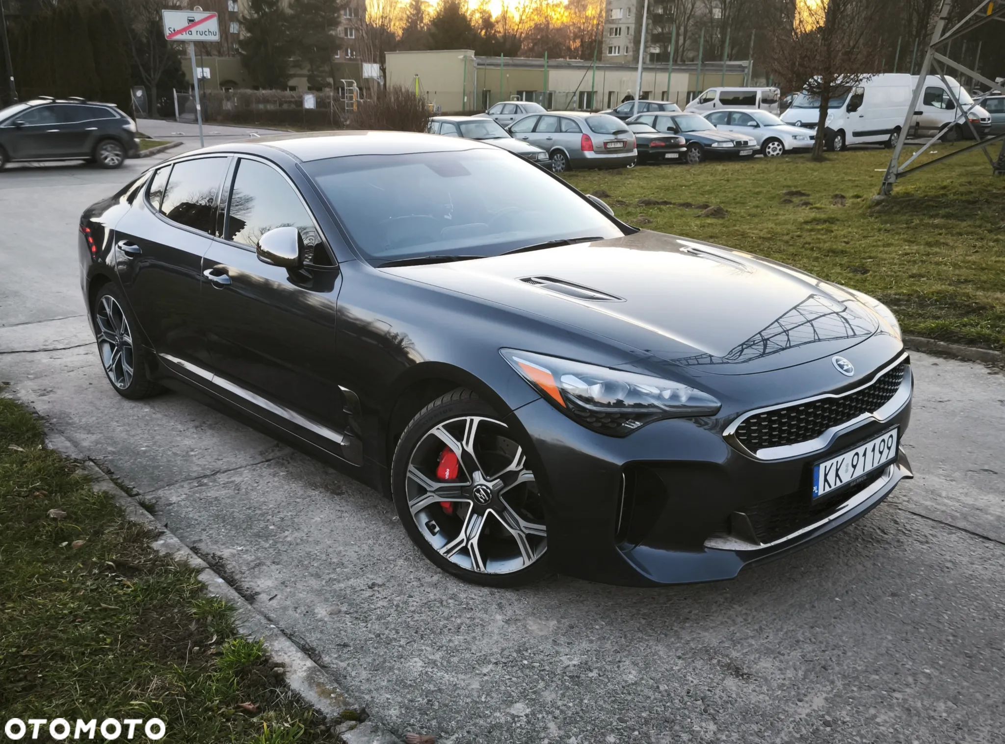 Kia Stinger - 1