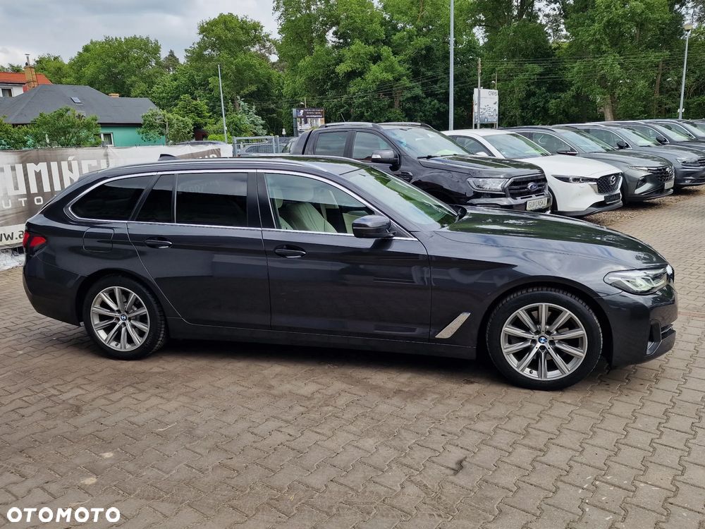 BMW Seria 5 520i mHEV Luxury Line sport - 11