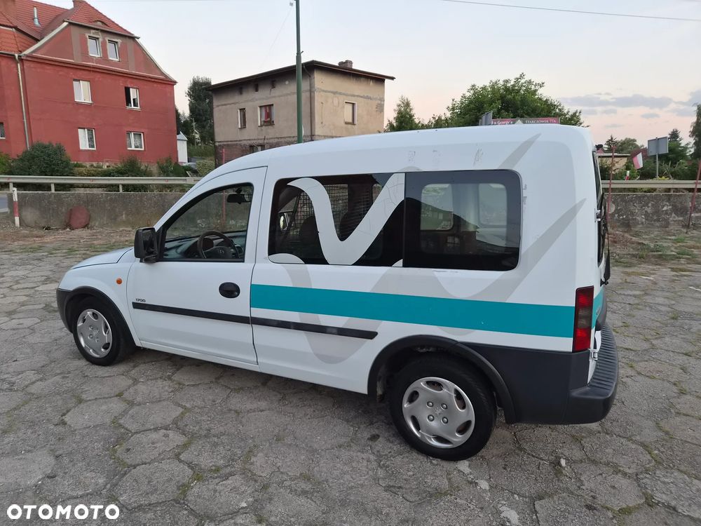 Opel Combo Tour N-Joy - 2
