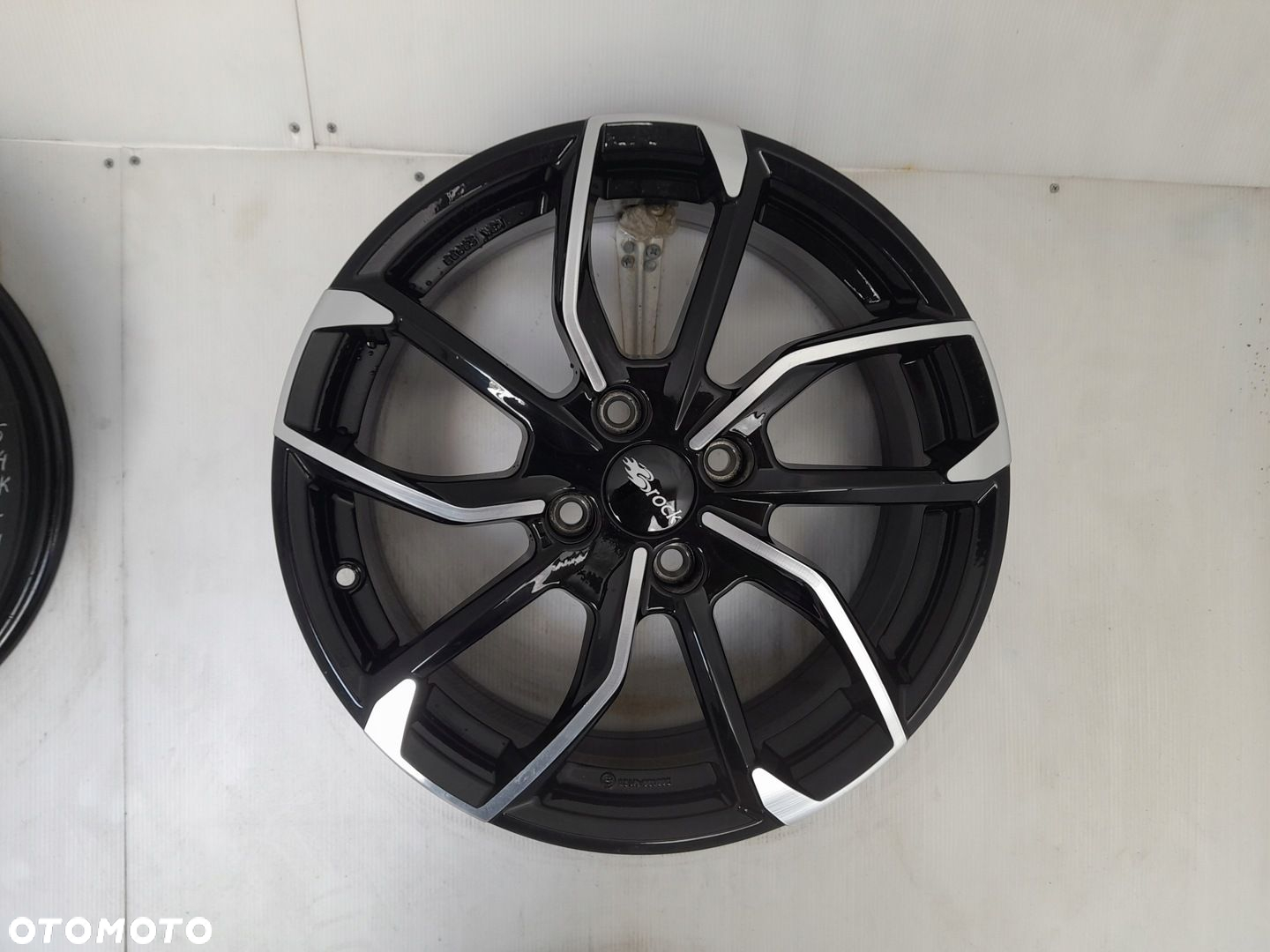 Felgi aluminiowe Brock RC34-707-1 7.0" x 17" 4x108 ET47,5 - 3