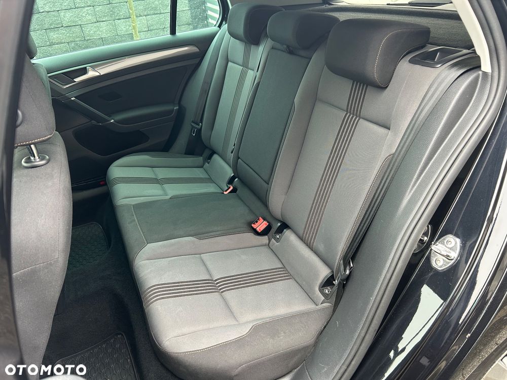 Volkswagen Golf 1.6 BlueTDI Comfortline - 26
