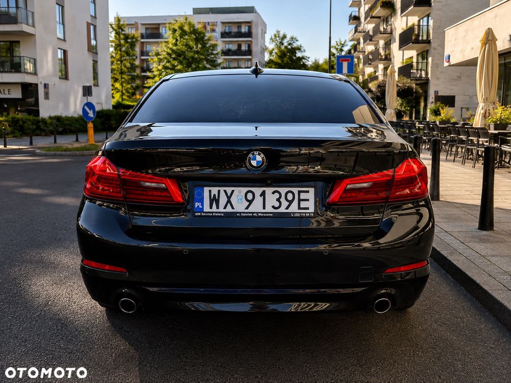 BMW Seria 5 520d xDrive - 5