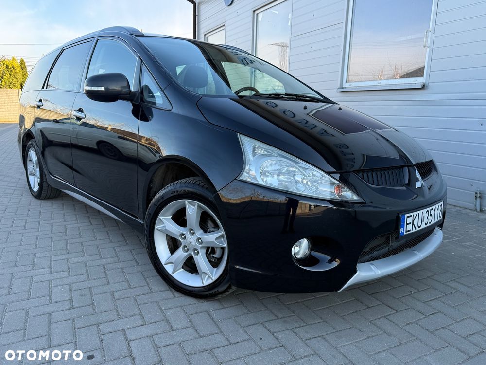 Mitsubishi Grandis - 17