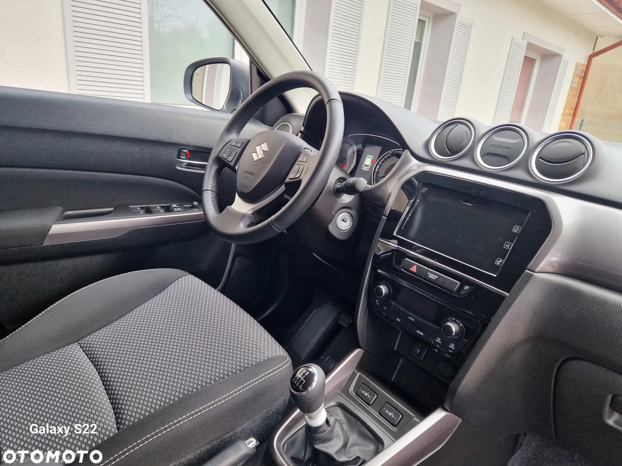 Suzuki Vitara 1.4 Boosterjet mHEV Premium 2WD - 16