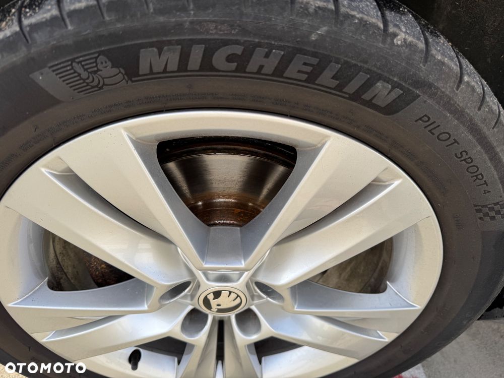 Skoda Karoq 2.0 TDI SCR 4x4 Sportline - 18