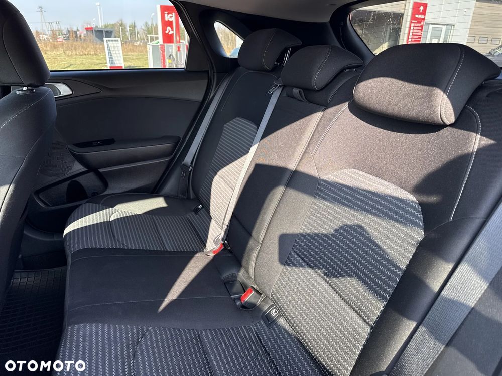 Kia Ceed 1.5 T-GDI M DCT - 17