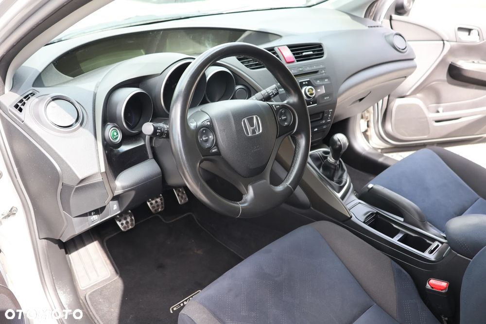 Honda Civic 1.4 i-VTEC Elegance - 6