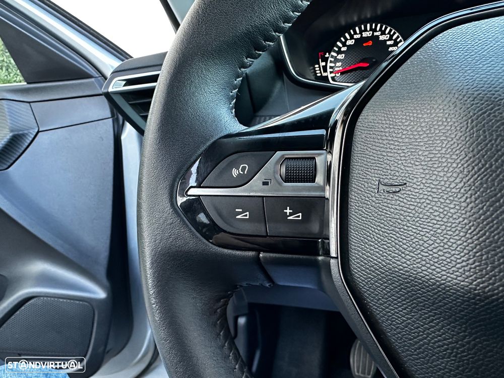 Peugeot 208 1.2 PureTech Allure Pack - 12