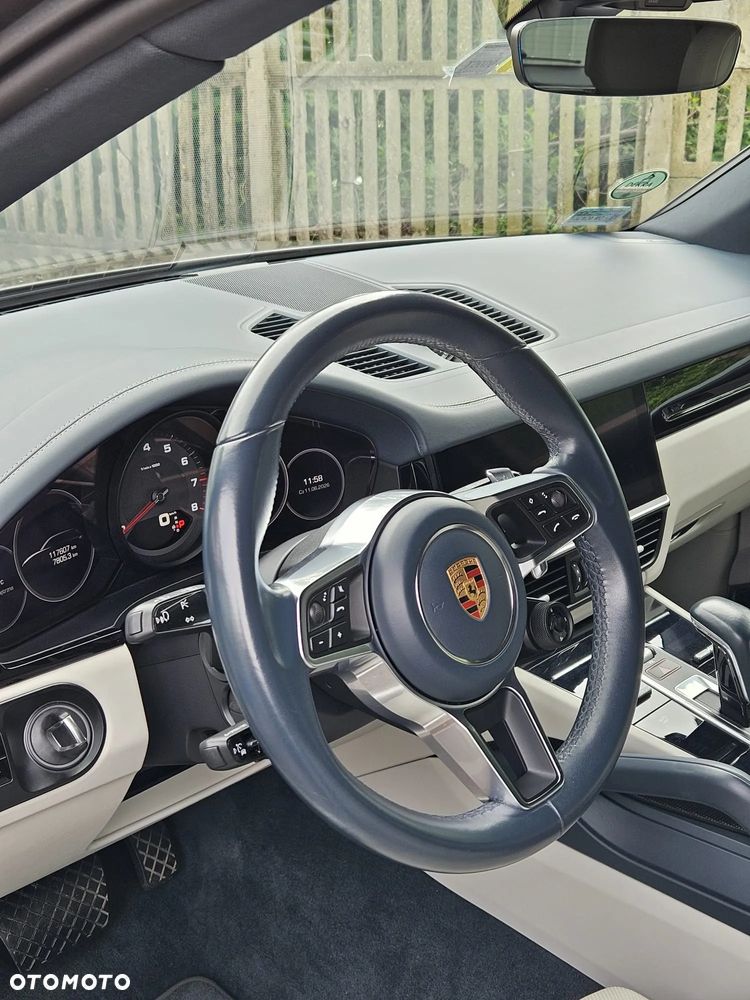 Porsche Cayenne Standard - 7