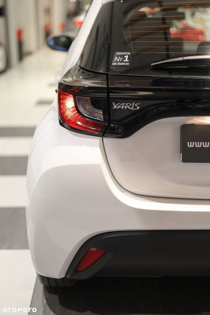 Toyota Yaris - 25