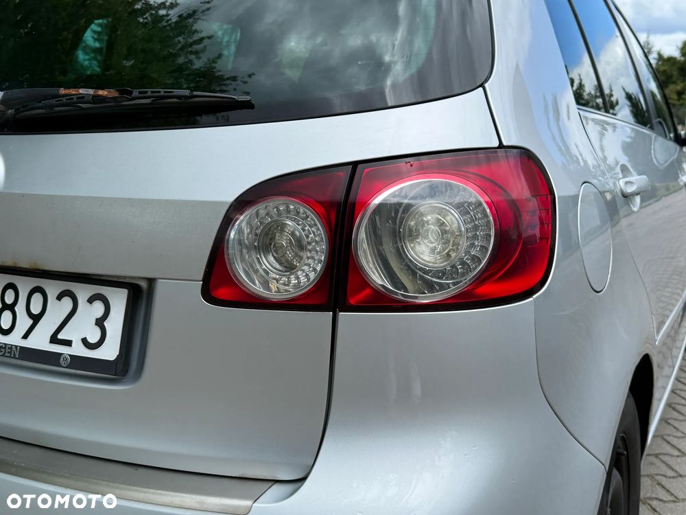 Volkswagen Golf 1.9 TDI DPF Comfortline DSG - 10