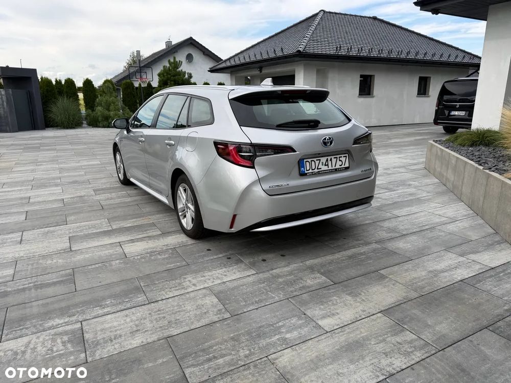 Toyota Corolla - 5