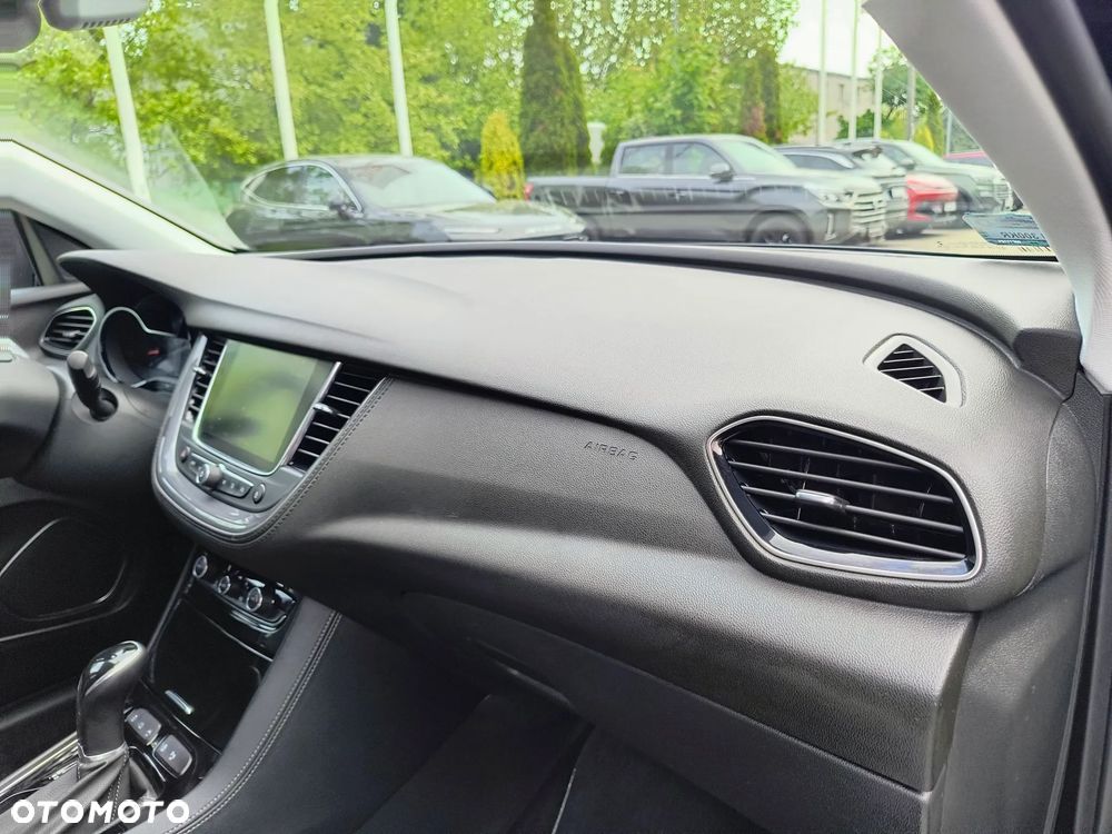 Opel Grandland X 1.6 T Ultimate S&S - 20