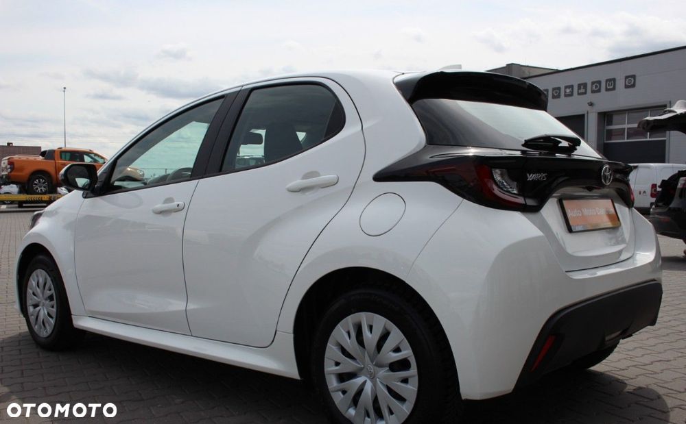 Toyota Yaris - 8