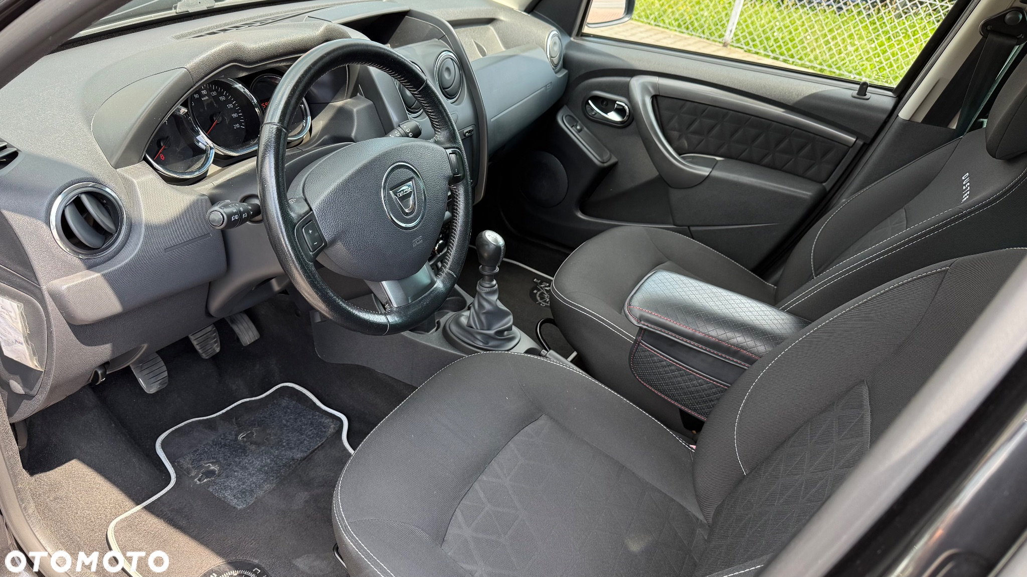 Dacia Duster 1.2 TCe Celebration - 13
