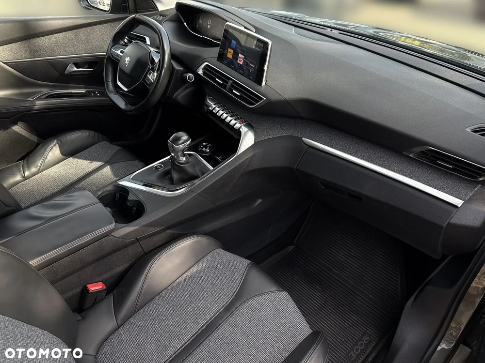 Nissan Qashqai 1.3 DIG-T mHEV N-Connecta Xtronic - 20