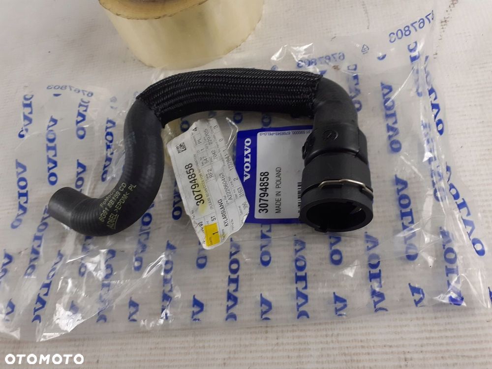 Volvo S80 XC70 XC60 wlot węża nagrzewnicy 07-17rok - 1