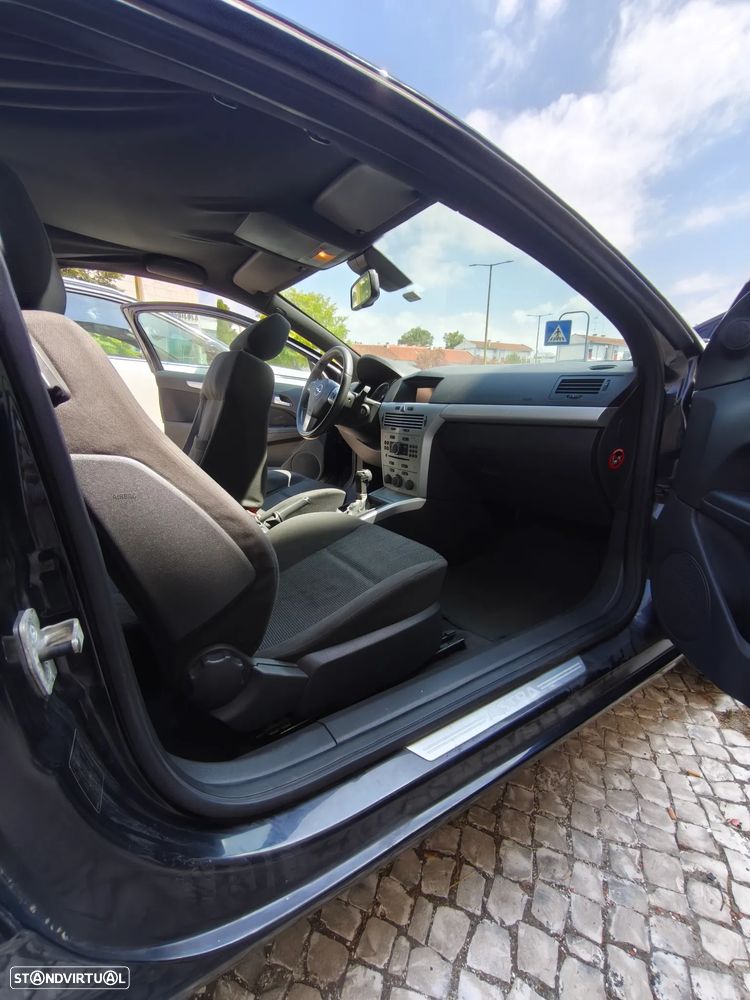 Opel Astra GTC 1.7 CDTi ecoFLEX - 6