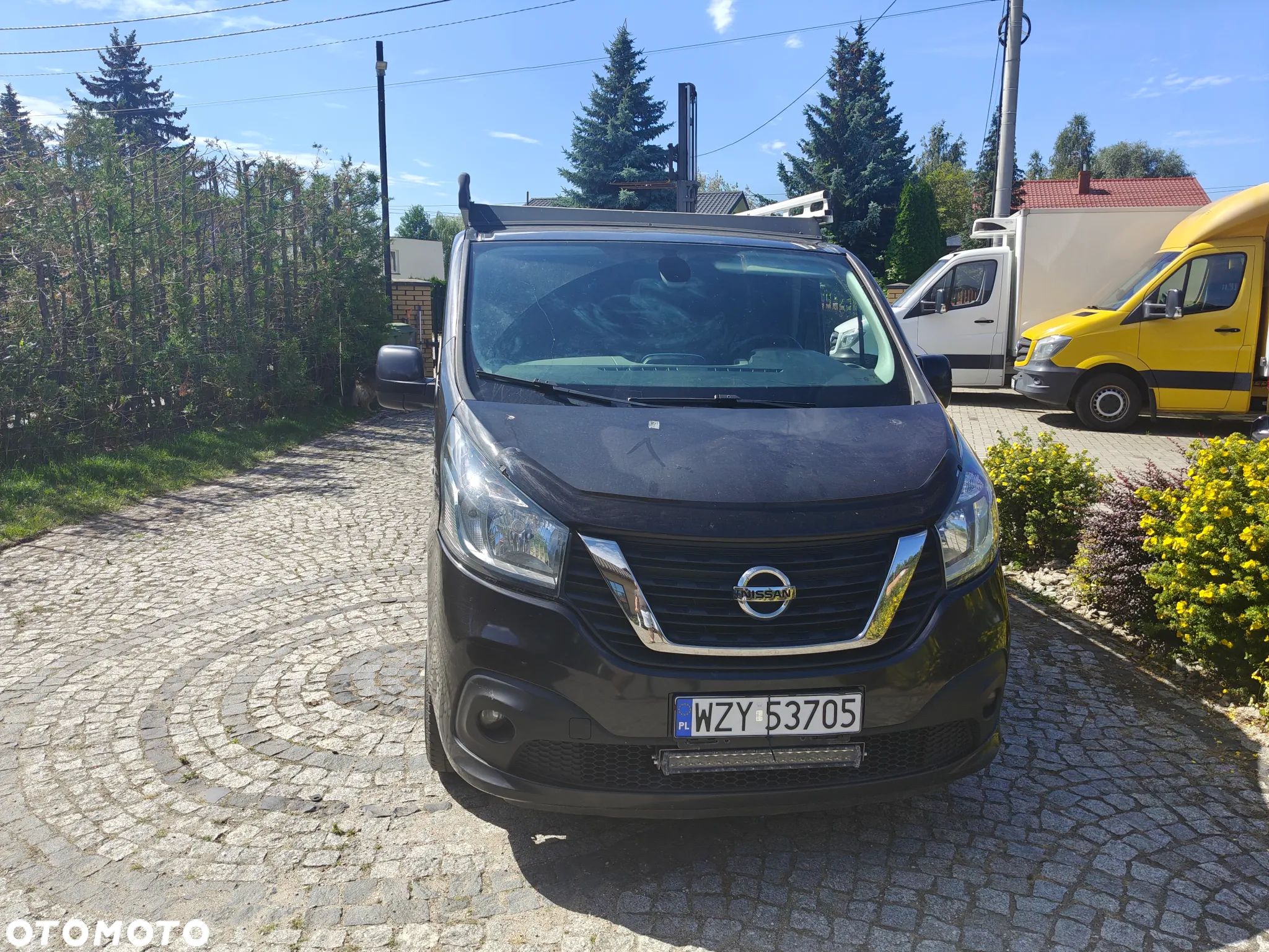 Nissan NV300 - 1