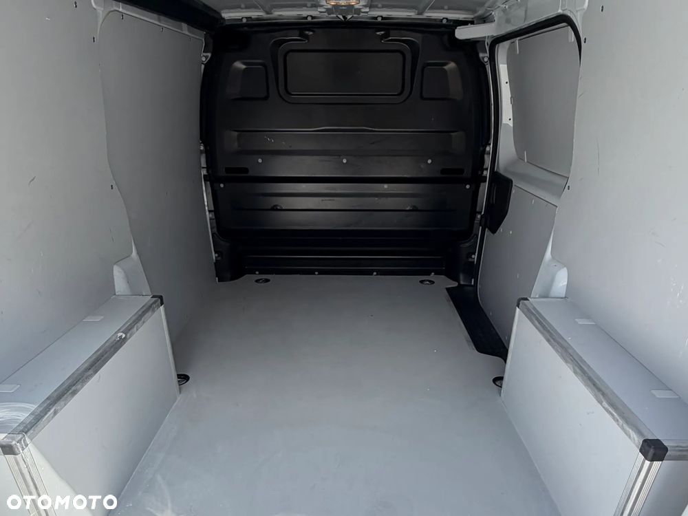 Opel Vivaro - 9