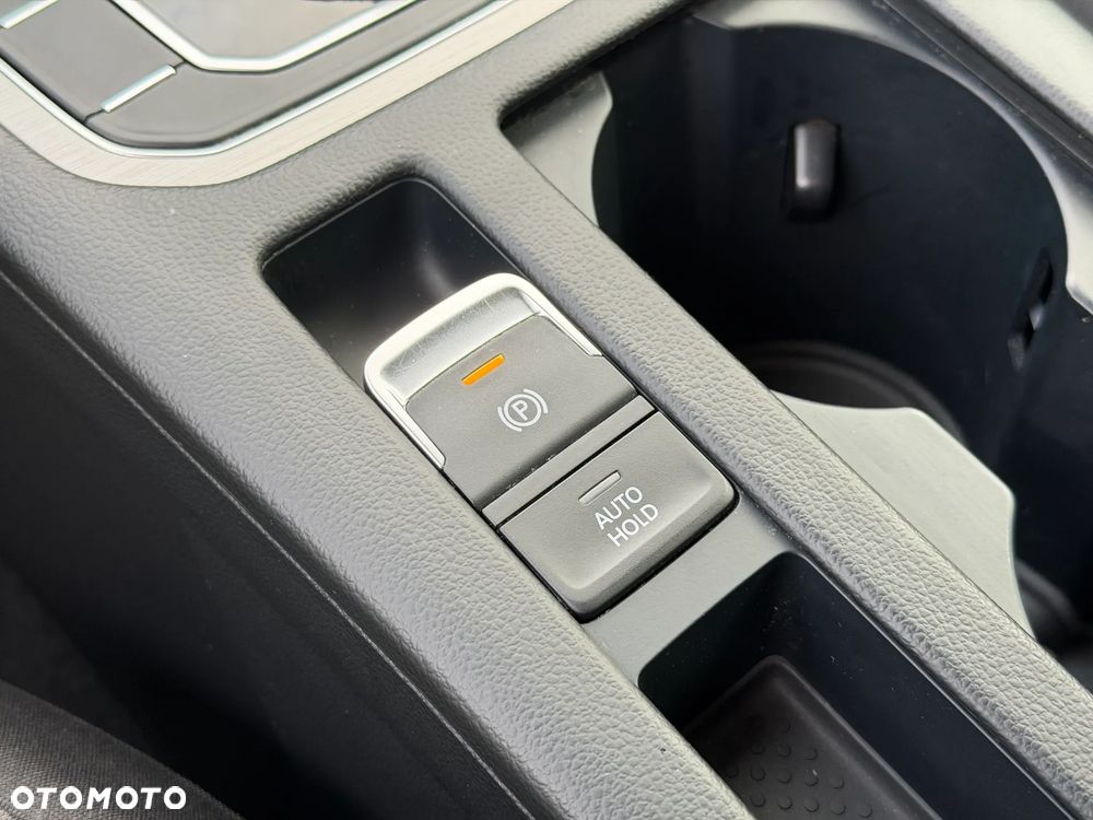 Volkswagen Passat 1.5 TSI EVO Business DSG - 32
