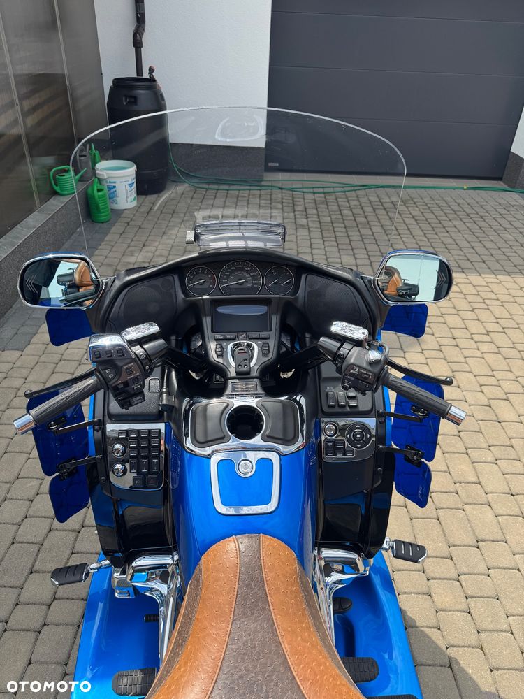 Honda GL - 6