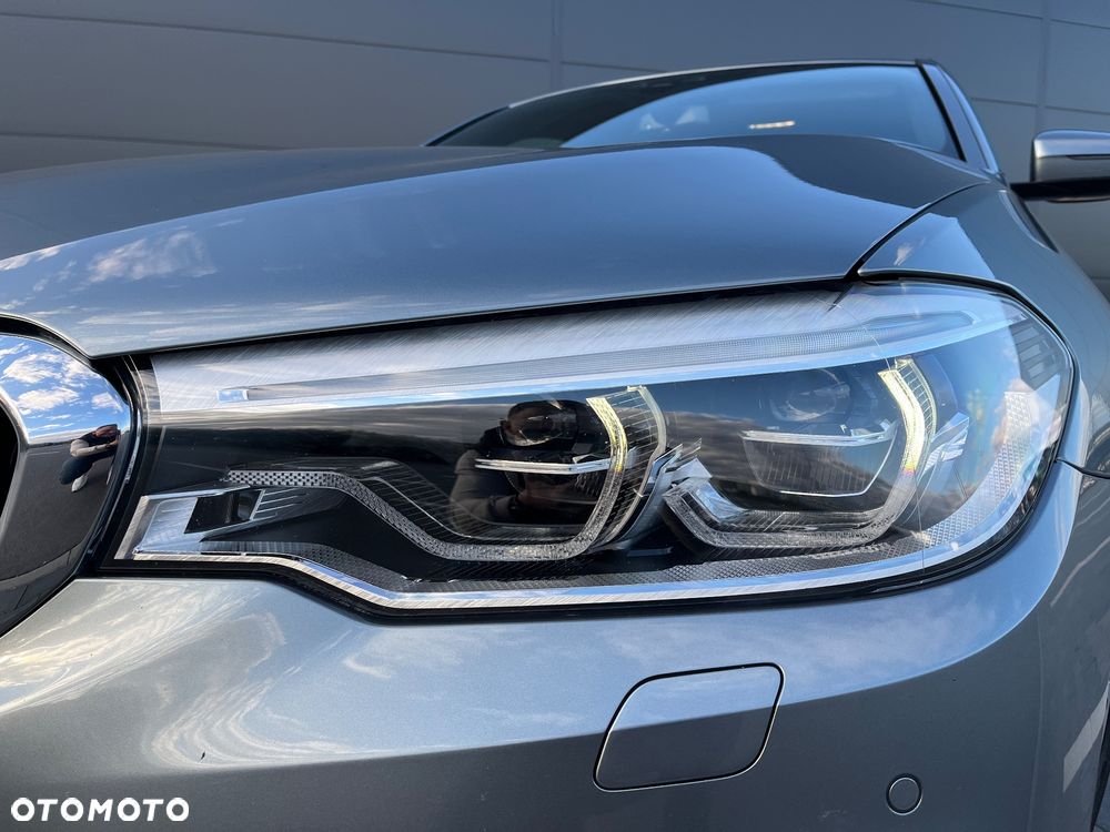 BMW Seria 5 530e iPerformance M Sport sport - 2