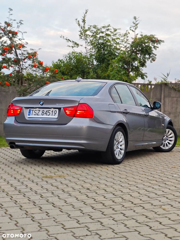 BMW Seria 3 318i Edition Lifestyle - 11