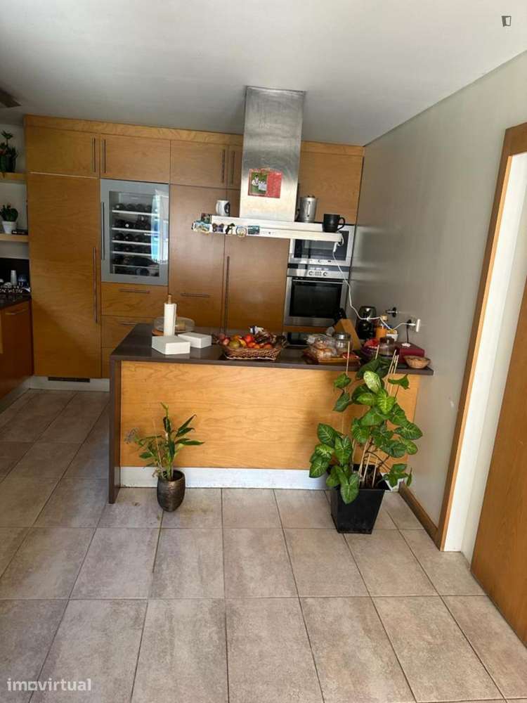 Quarto - localizado em Vila nova de gaia - Grande imagem: 2/9