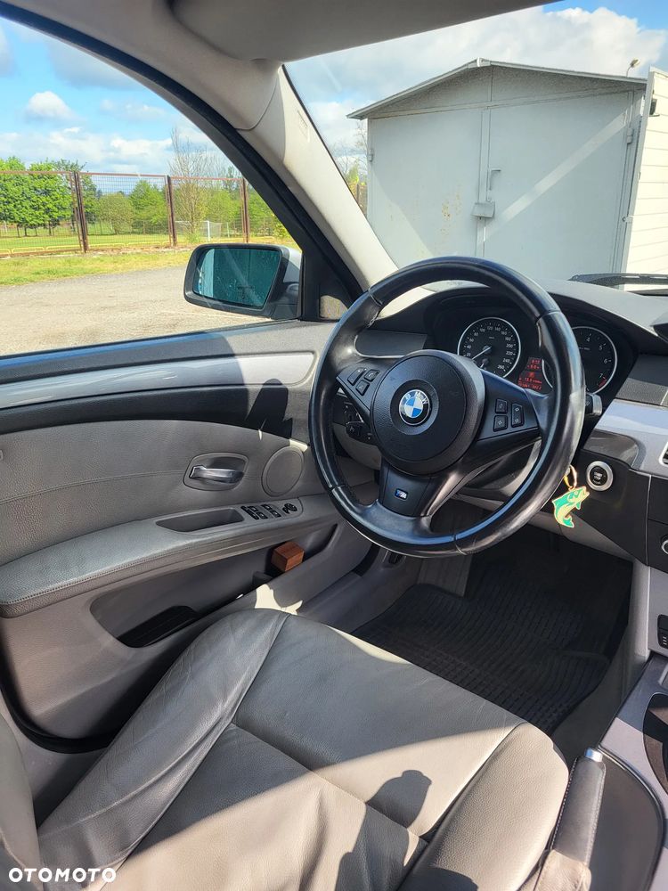 BMW Seria 5 530xi - 12
