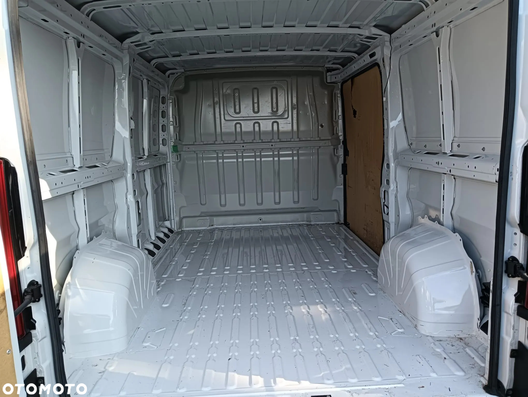 Fiat DUCATO FURGON BLASZAK L2H1 NR 823 - 13