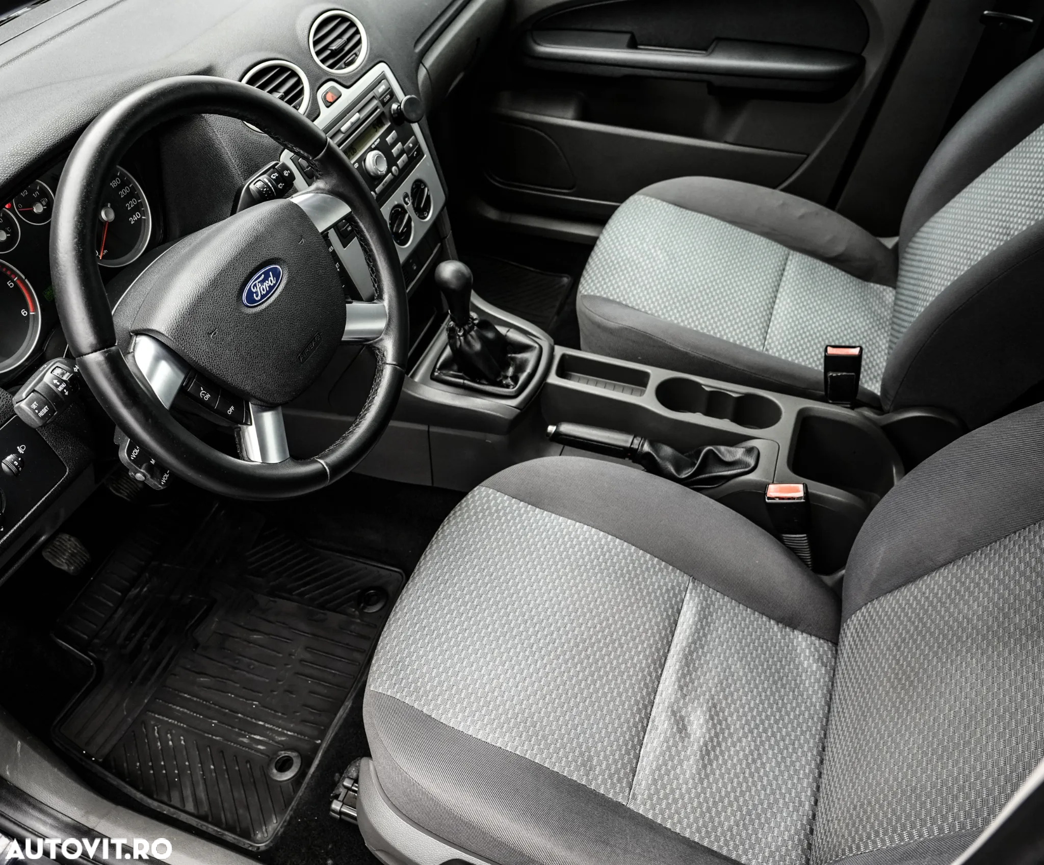 Ford Focus 1.6 TDCI Ambiente - 12