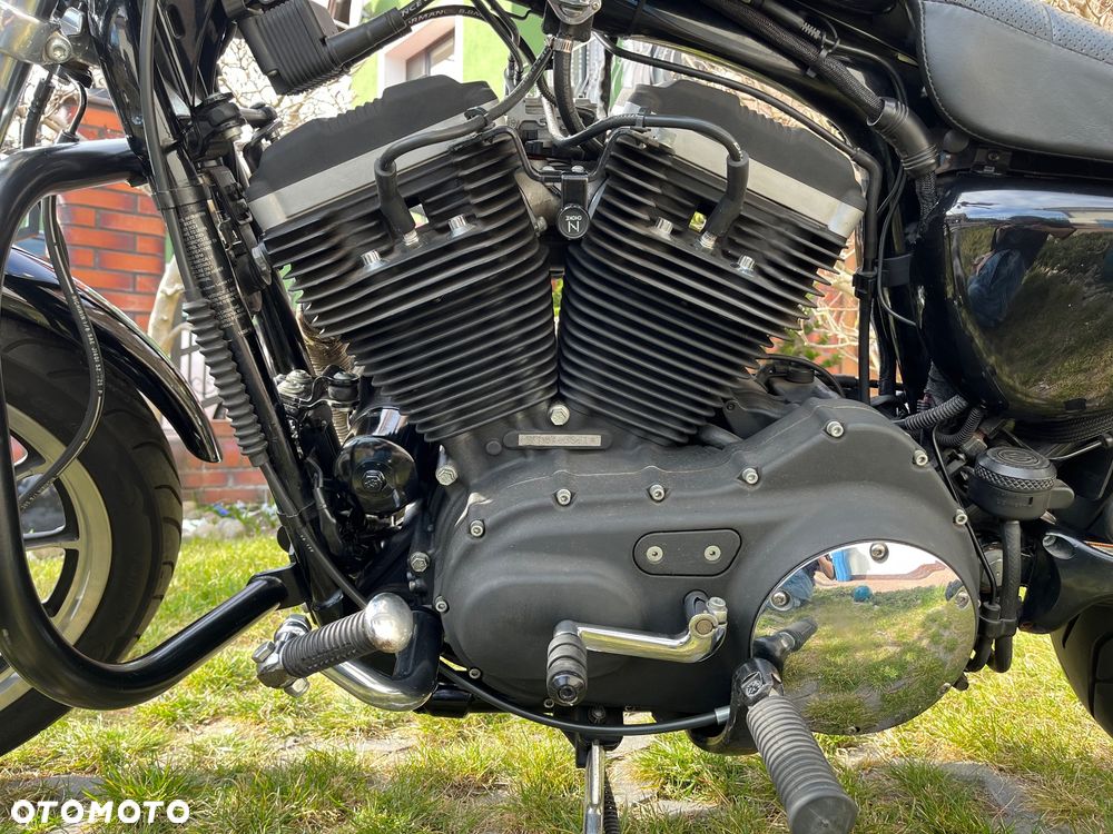 Harley-Davidson Sportster Roadster 883R - 6