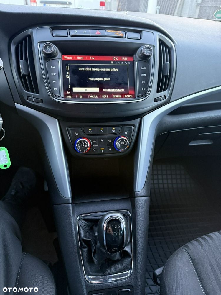 Opel Zafira - 9