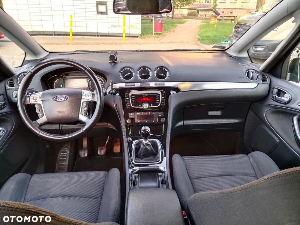 Ford S-Max 2.0 TDCi DPF Titanium - 13