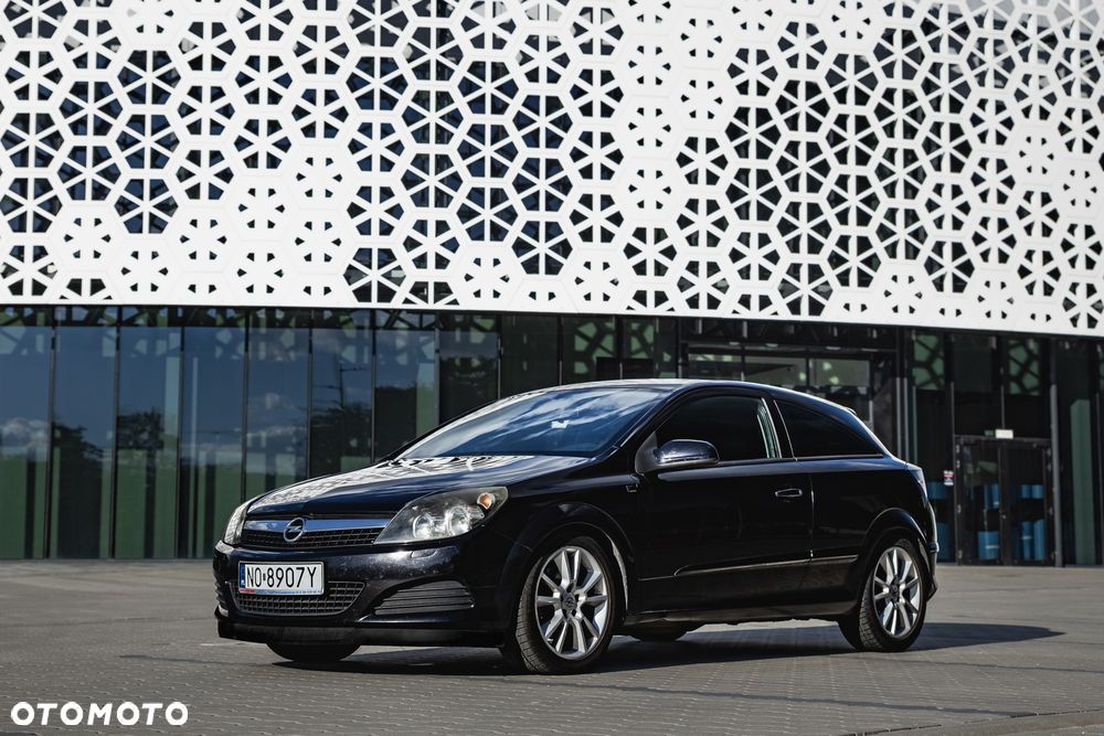 Opel Astra 1.6 Turbo Sport - 1