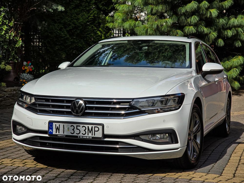 Volkswagen Passat Variant 2.0 TDI EVO Elegance DSG - 2