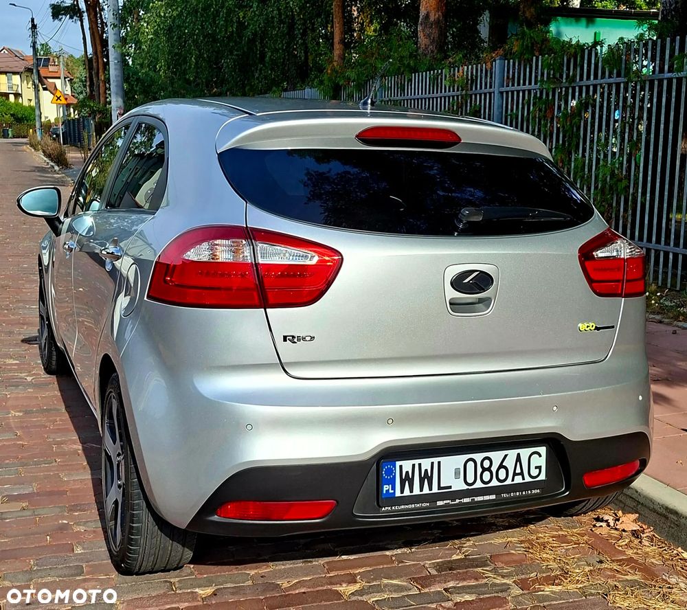 Kia Rio - 14