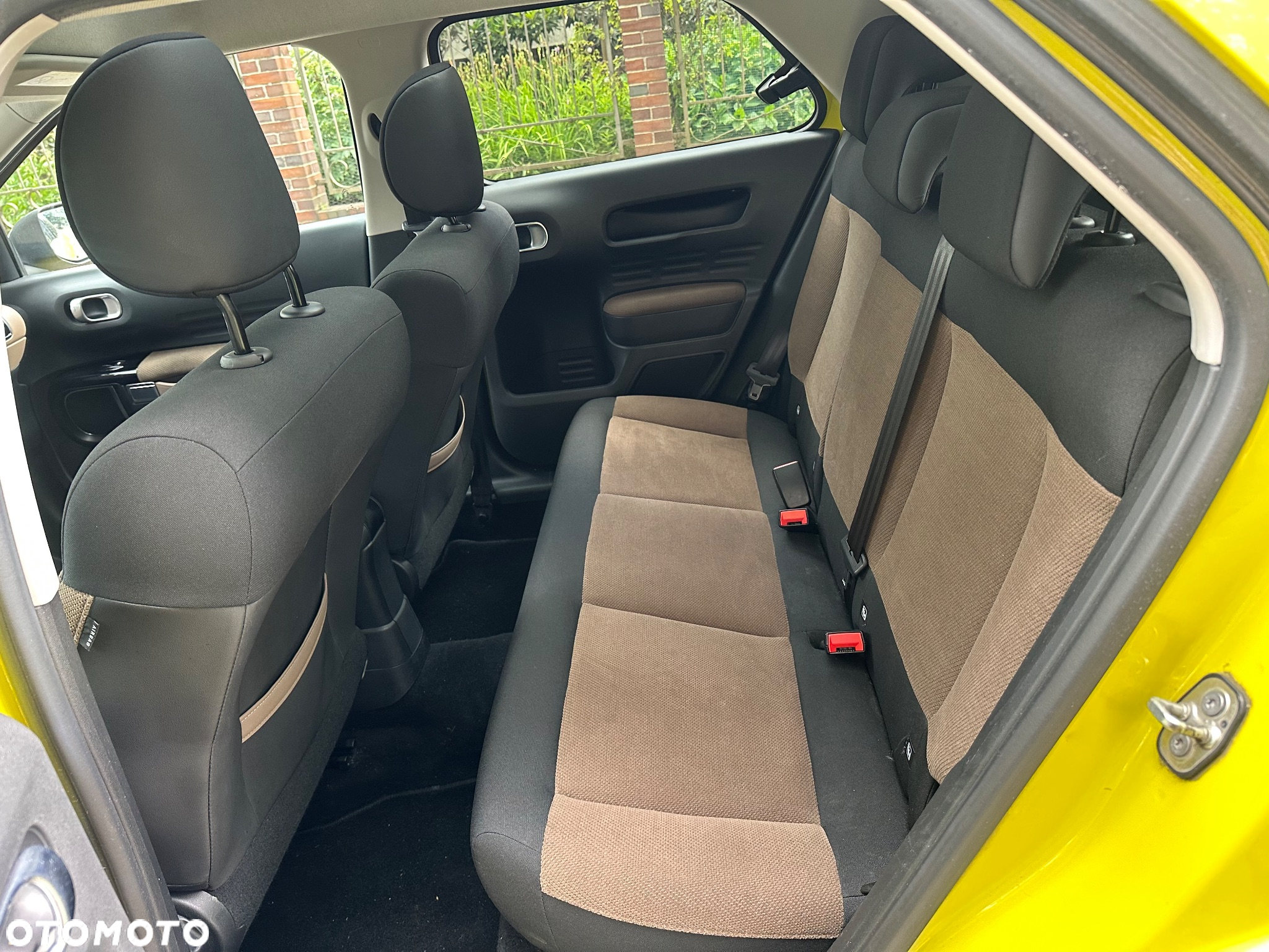 Citroën C4 Cactus 1.2 PureTech Shine Edition S&S - 8