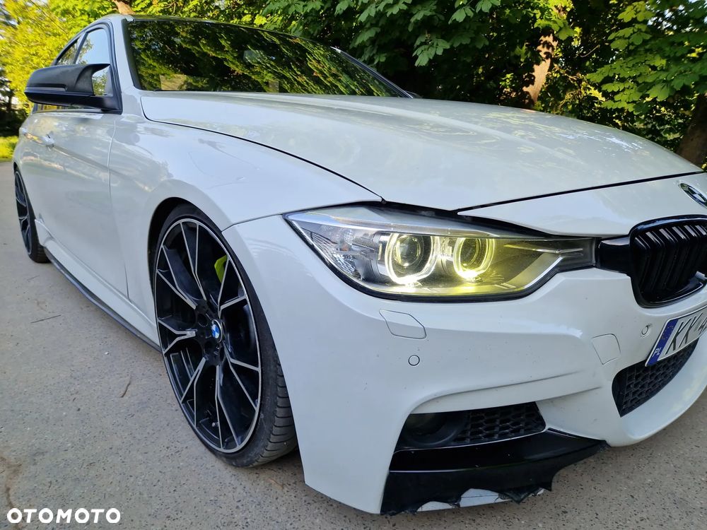 BMW Seria 3 335i Edition Sport - 12