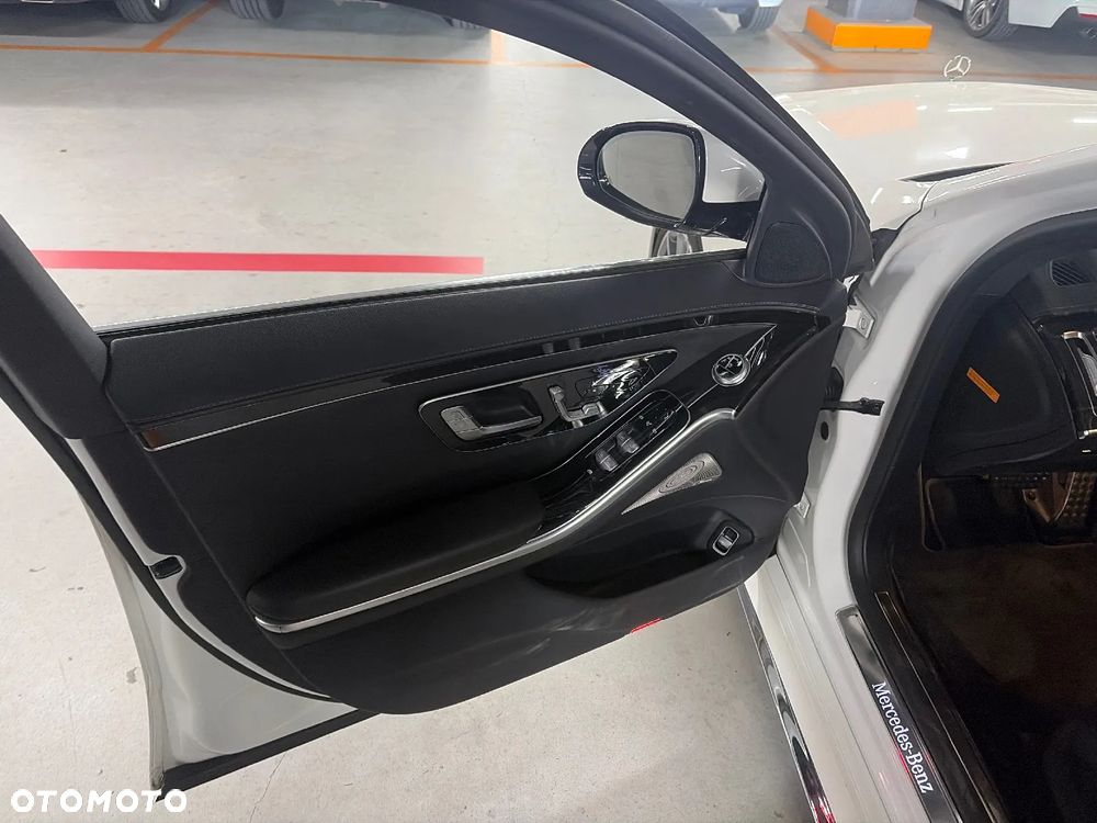 Mercedes-Benz Klasa S 400 d 4Matic L 9G-TRONIC - 11