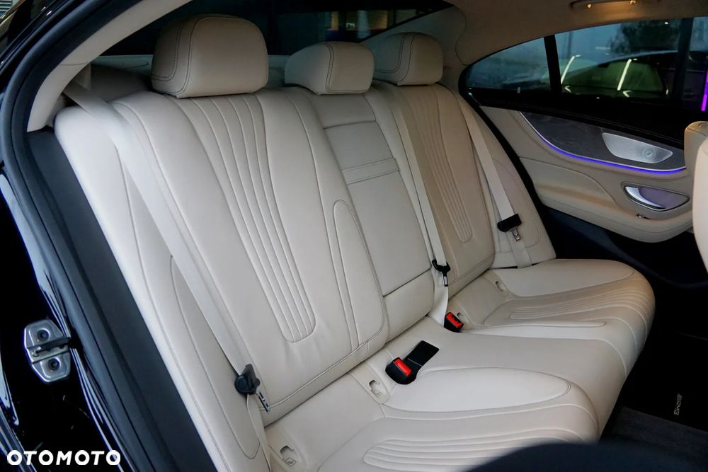 Mercedes-Benz CLS - 27