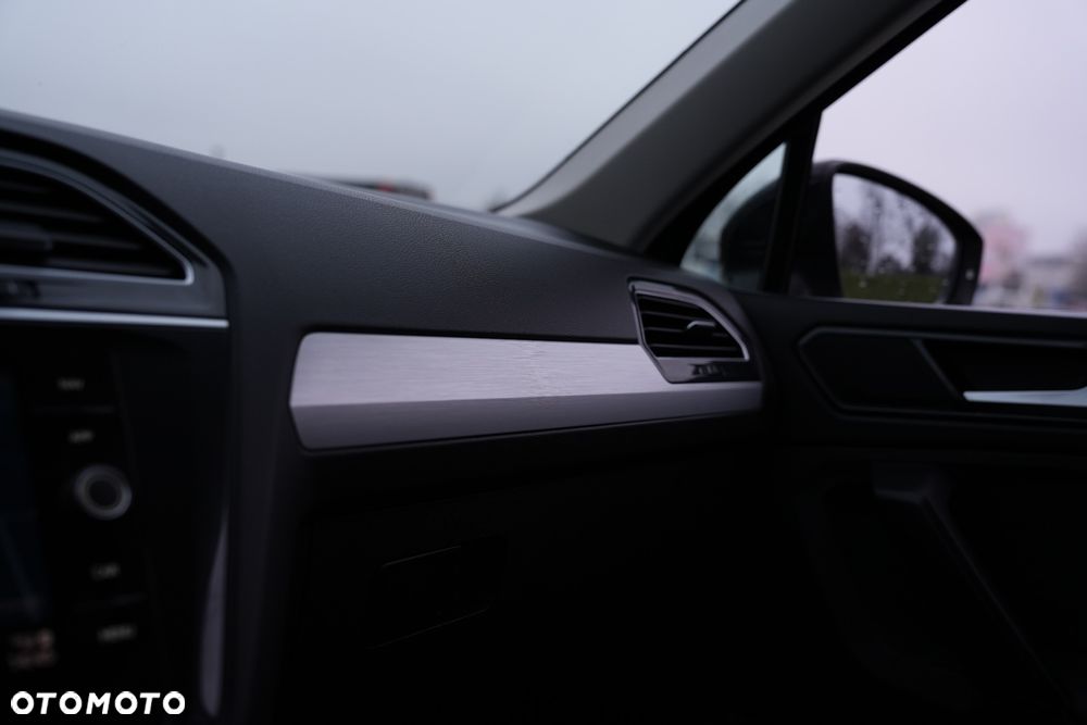 Volkswagen Tiguan - 16