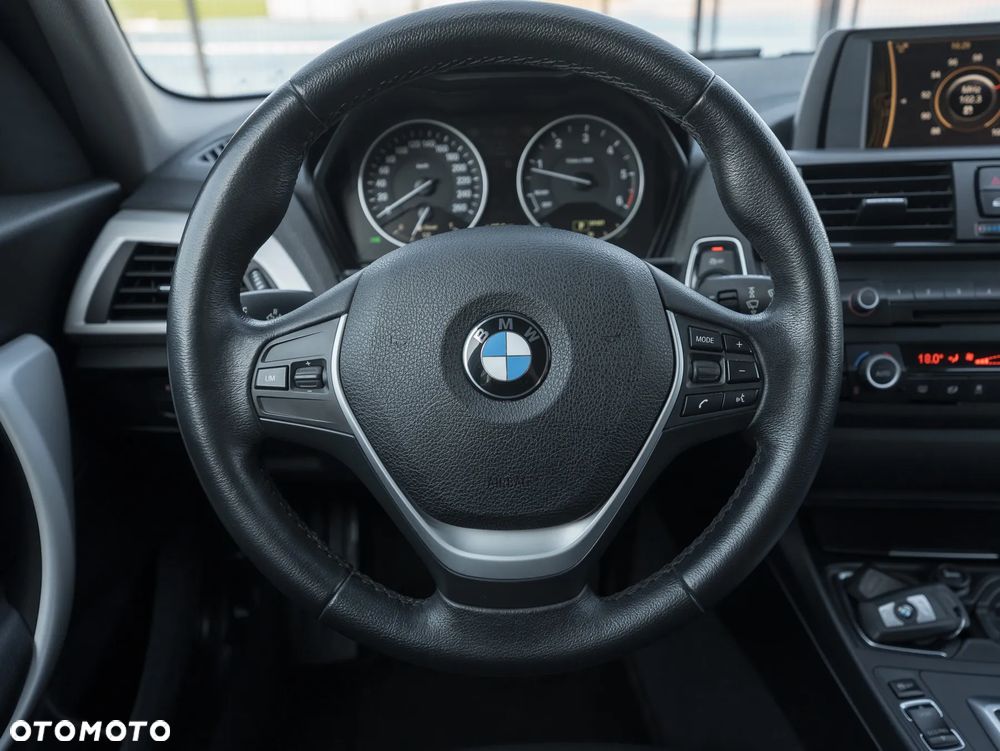 BMW Seria 1 116d Sport Line - 26