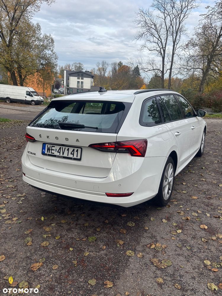 Skoda Octavia 2021 photo 3