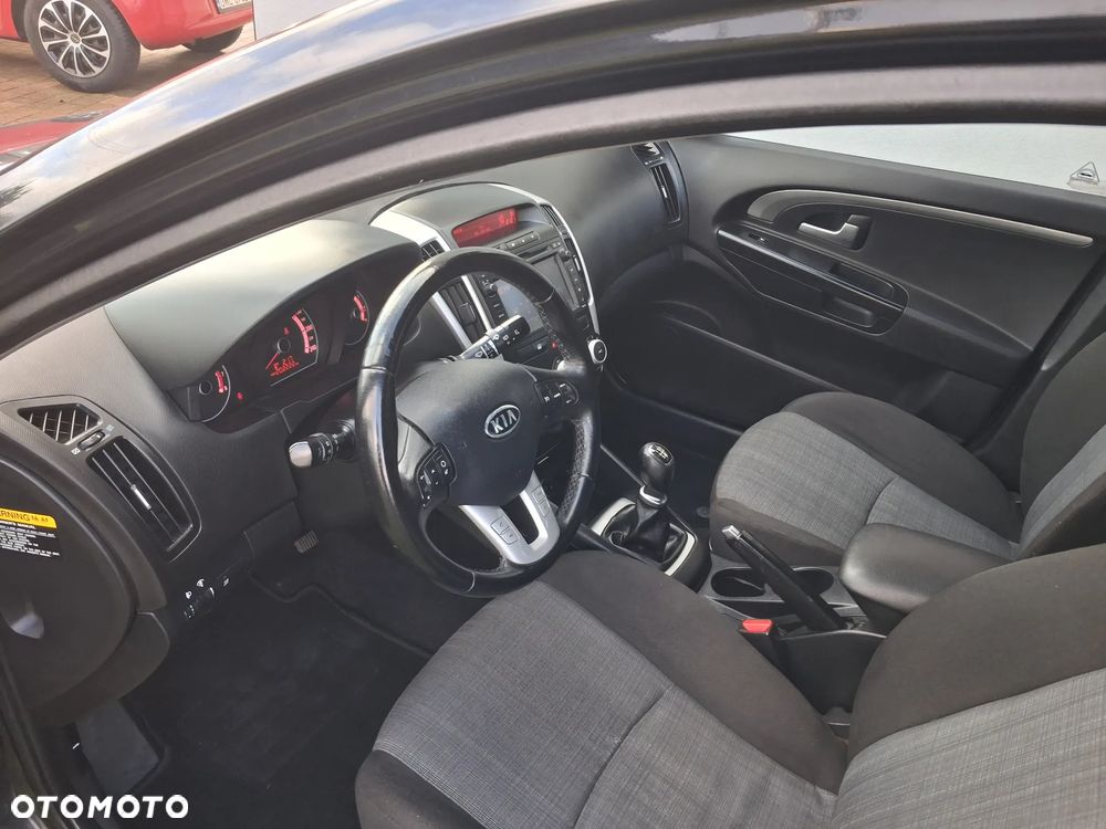 Kia Ceed 1.4 CVVT ISG Spirit - 19